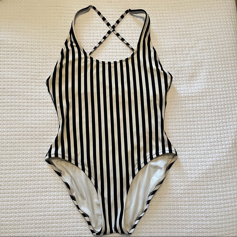 Gap bathing suit